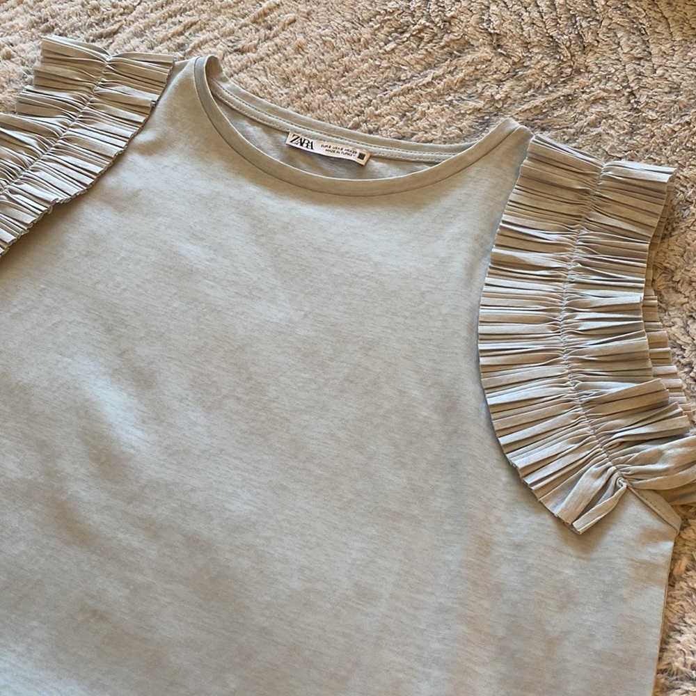 Light blue Ruffle sleeve tshirt - Picture 2 of 2